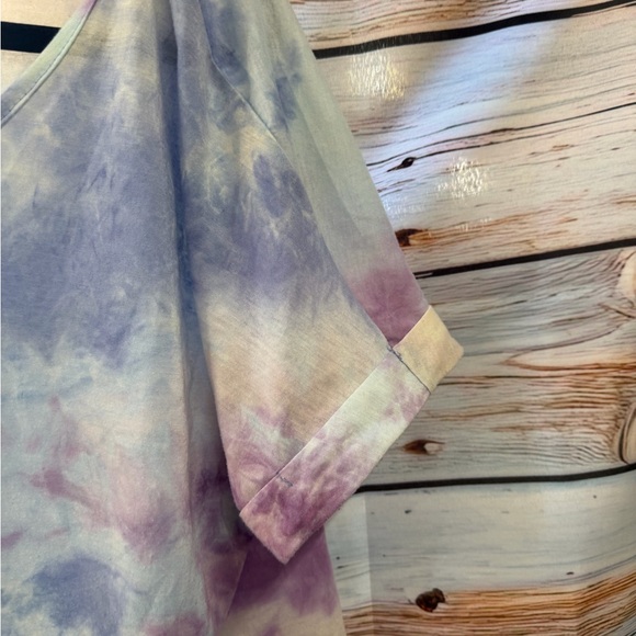 SHEIN Pastel Tie-Dye Top - Picture 4 of 6